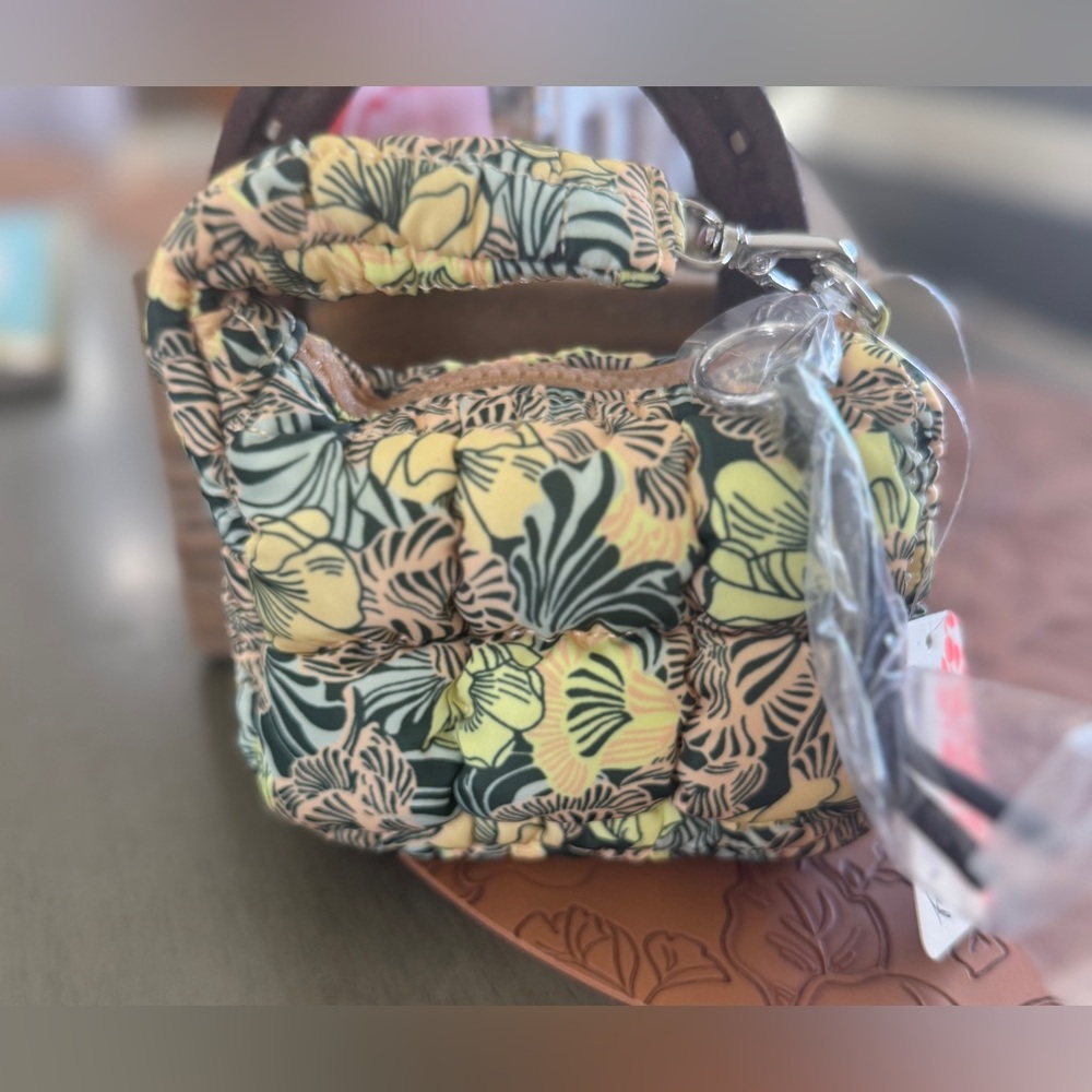 Free People Movement Printed Micro Pouch Dense Floral-NWT - Picture 2 of 8